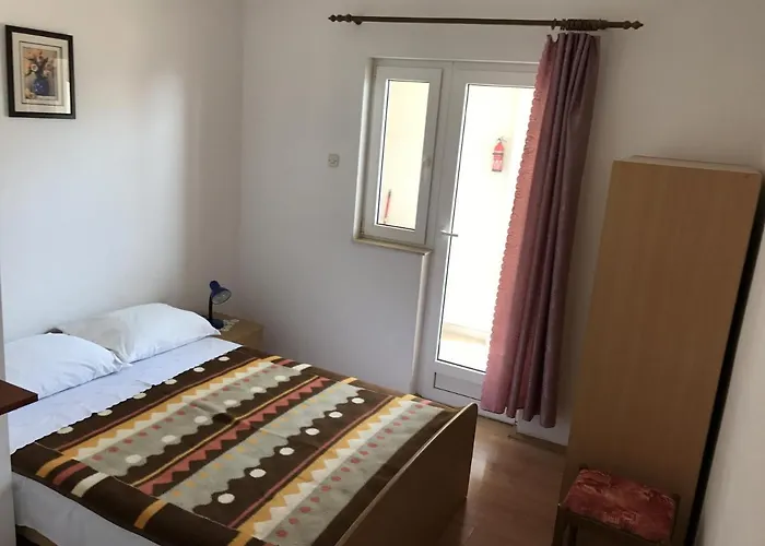 Double 13179a 2* Gradac (Split-Dalmatia)